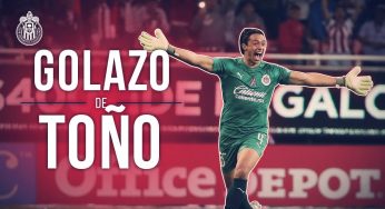 Questo portiere ha segnato dalla sua area di rigore