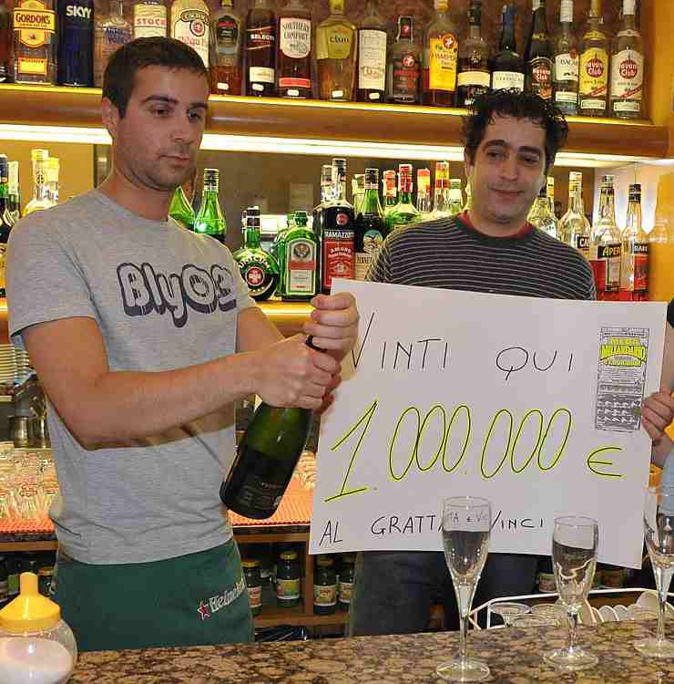 Gratta e Vinci, 100mila euro già incassati: lo hanno saputo così