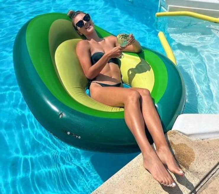 Tennis, foto spietata: con lei in bikini fa un caldo bestiale