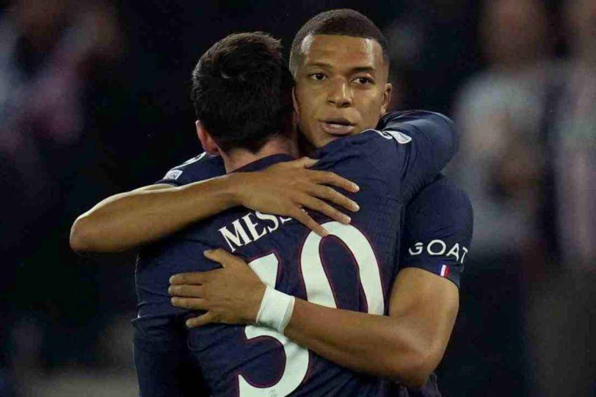 Mbappé via da Parigi  - www.ilveggente.it 