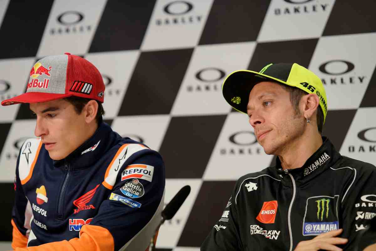 Valentino Rossi incontenibile: furia contro Marquez