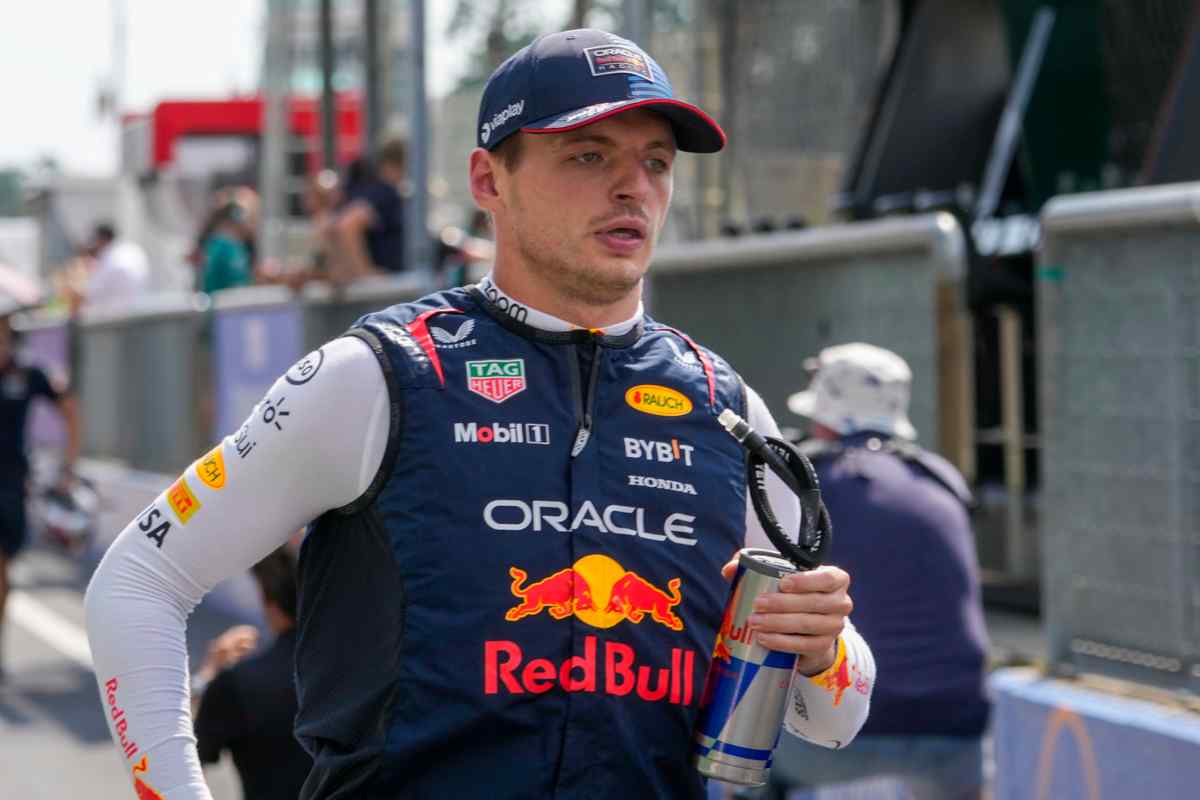 Clamoroso Verstappen va alla Mercedes