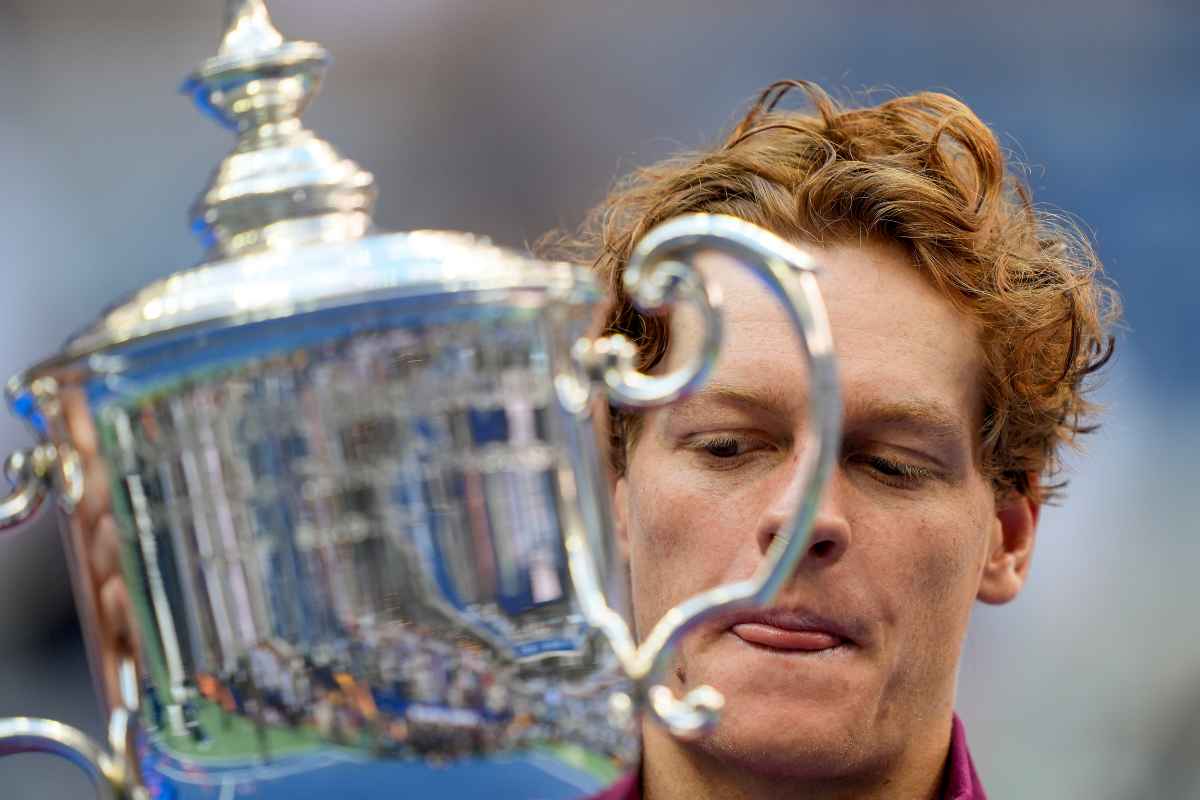 Jannik Sinner primo classifica tennisti guadagni 2024