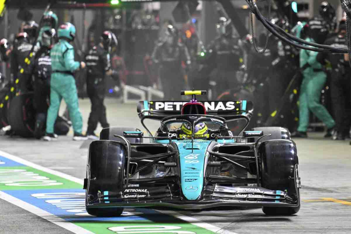 Mazzata terribile per Hamilton