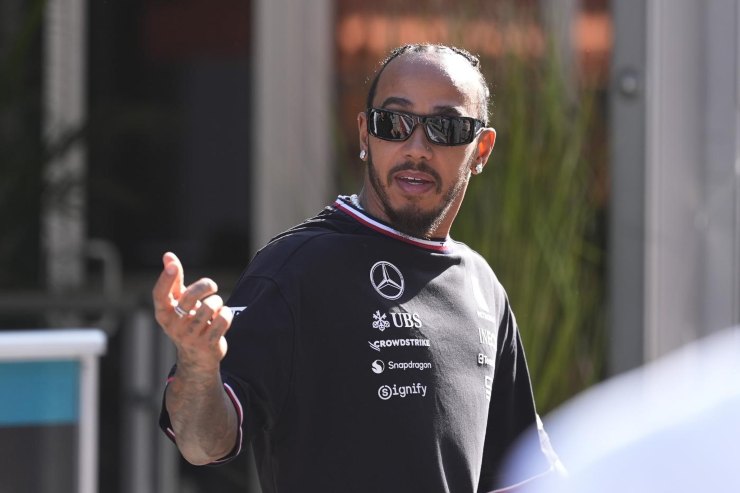 Hamilton completamente distrutto