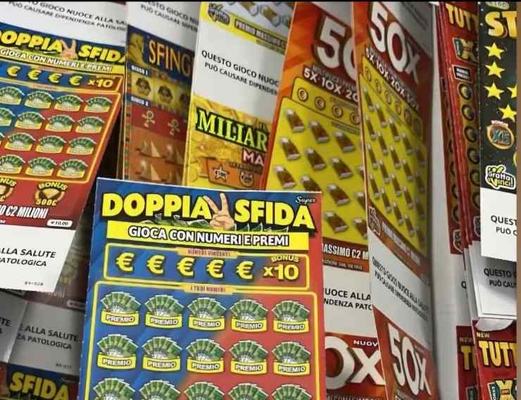 Gratta e vinci Maxi Miliardario falso Taranto