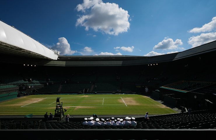 Wimbledon addio giudici di linea