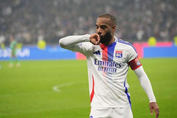 Lacazette 