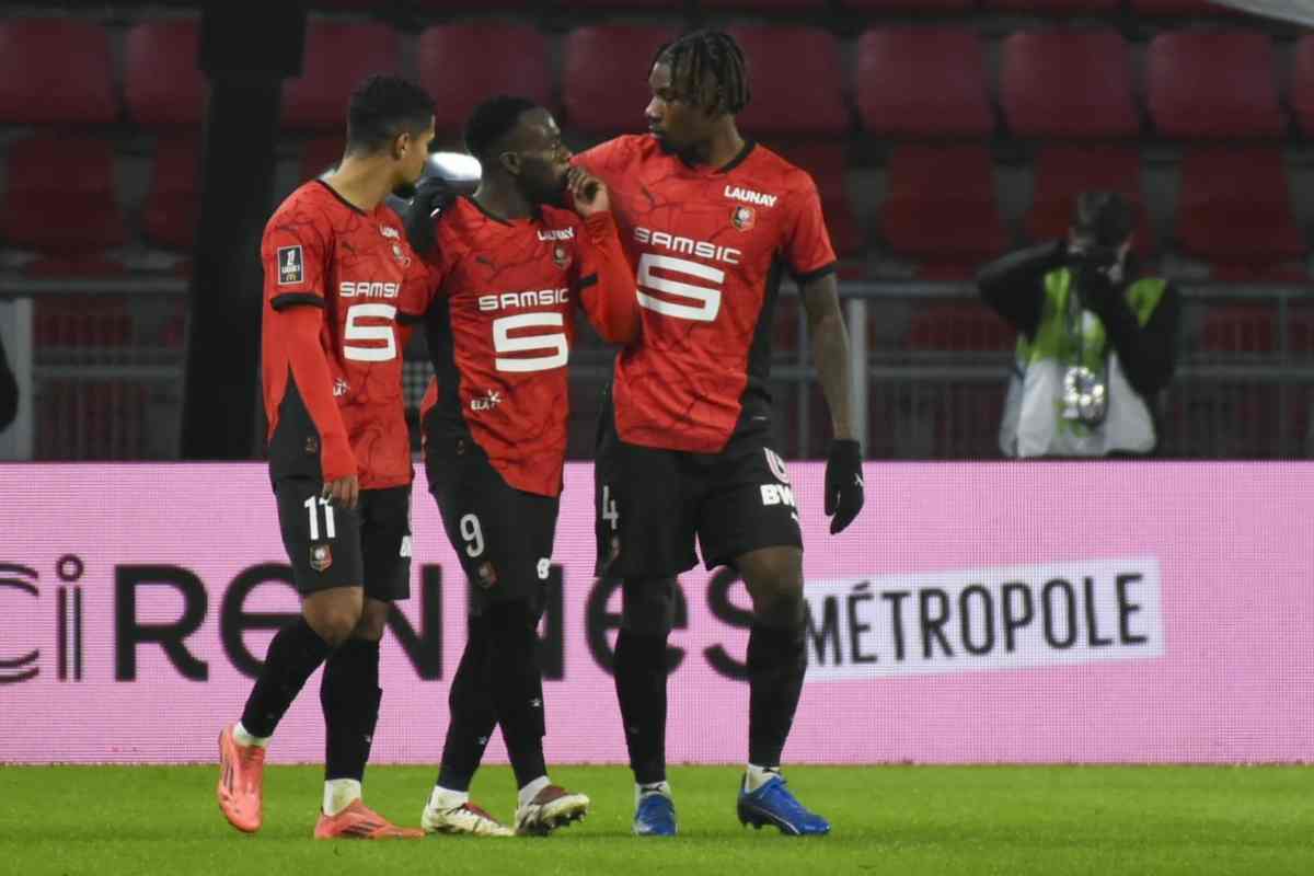 Il Rennes esulta dopo un gol